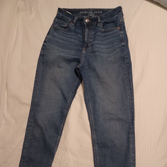 American Eagle  Mom Jeans - Picture 1 of 4